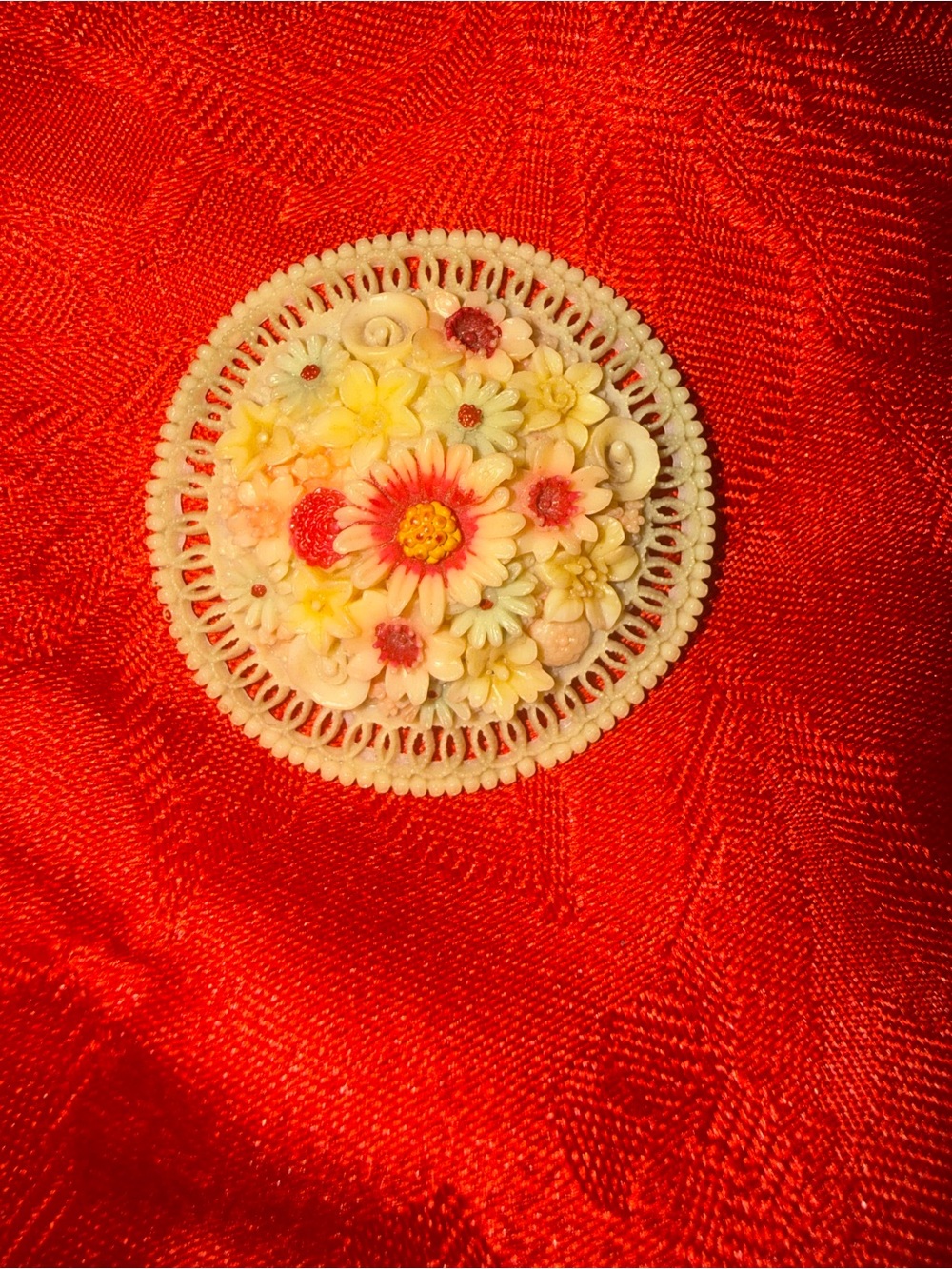 Vintage Floral Carved Round Brooch in Cream, Yellow & Red